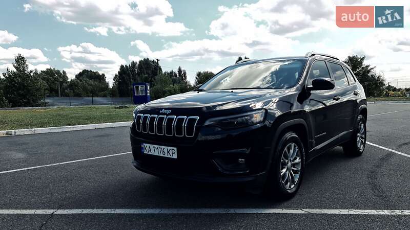 Позашляховик / Кросовер Jeep Cherokee 2021 в Києві