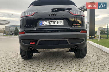 Внедорожник / Кроссовер Jeep Cherokee 2019 в 