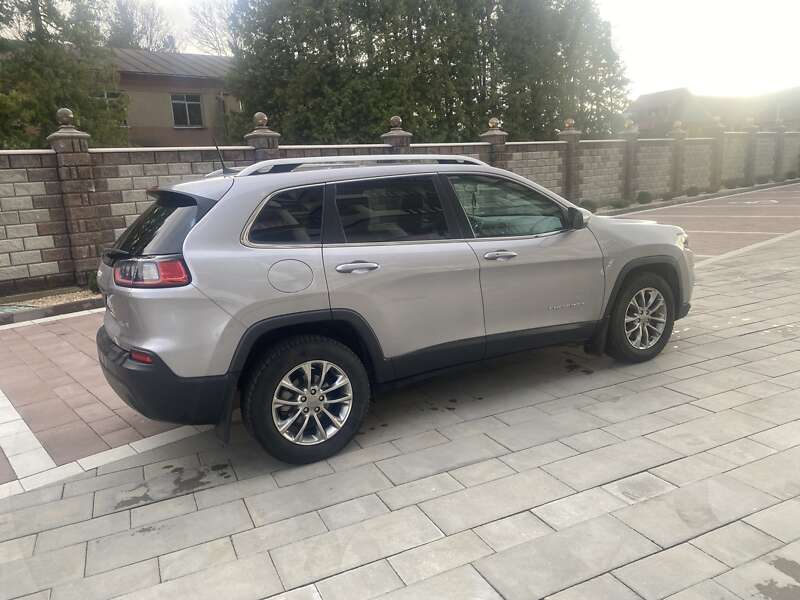 Внедорожник / Кроссовер Jeep Cherokee 2018 в Ивано-Франковске