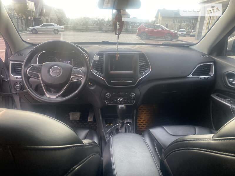 Внедорожник / Кроссовер Jeep Cherokee 2018 в Ивано-Франковске