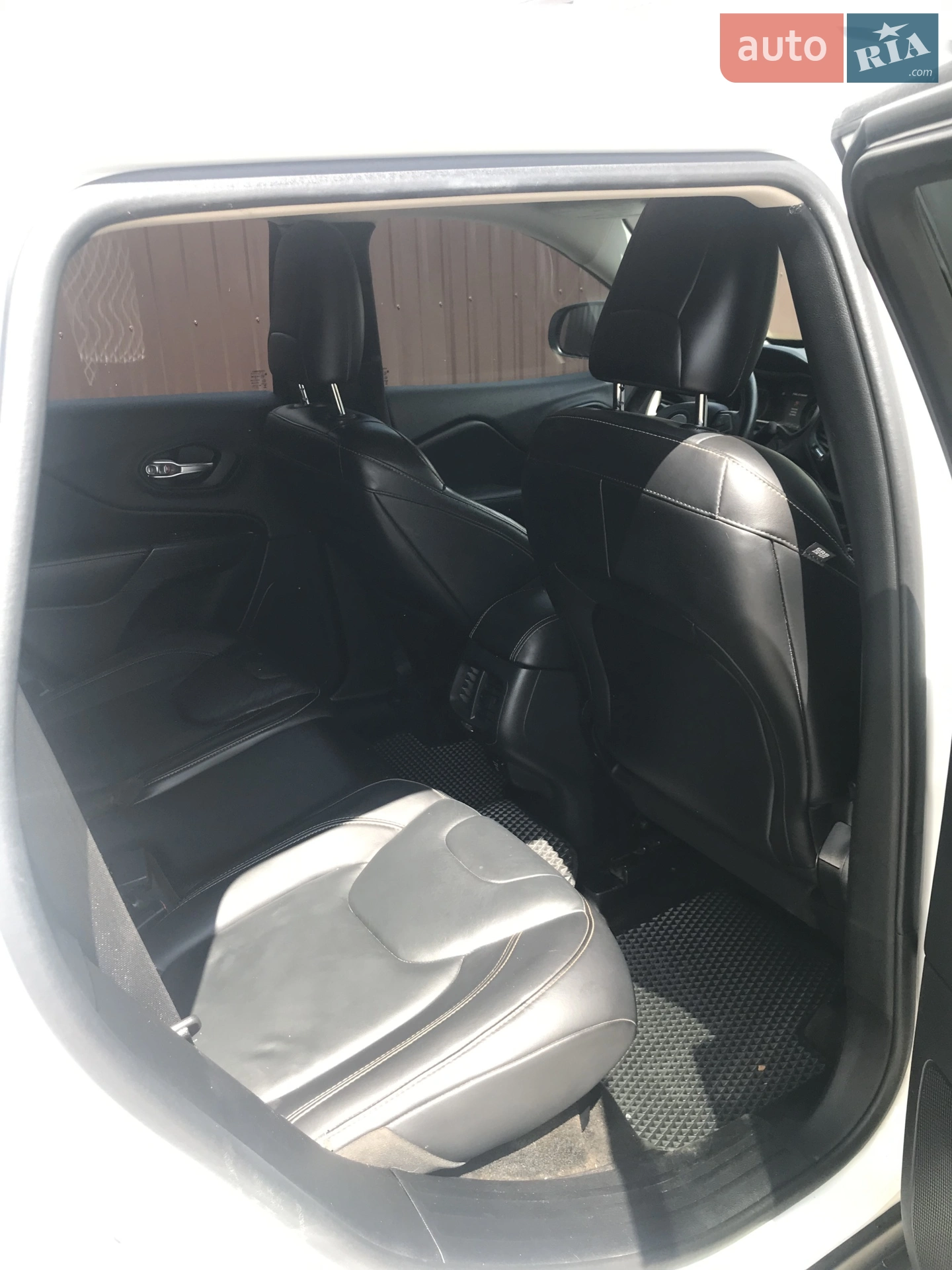 2015 Jeep Cherokee - мініатюра 6
