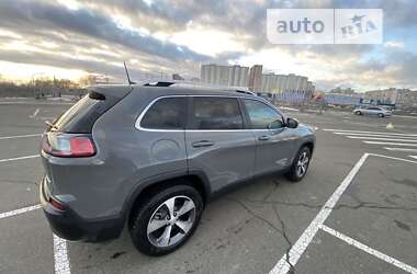 Внедорожник / Кроссовер Jeep Cherokee 2021 в Киеве