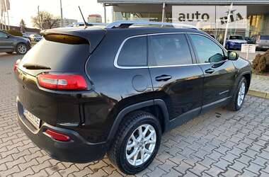 Внедорожник / Кроссовер Jeep Cherokee 2014 в 