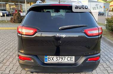 Внедорожник / Кроссовер Jeep Cherokee 2014 в 