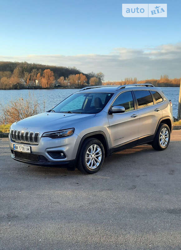 Внедорожник / Кроссовер Jeep Cherokee 2018 в Бердичеве