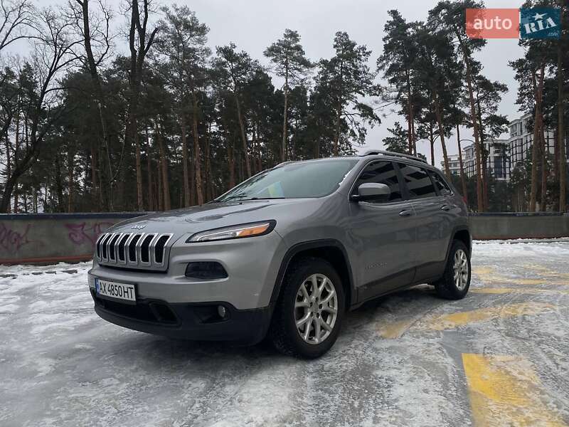 Внедорожник / Кроссовер Jeep Cherokee 2015 в Ирпене фото 4 Внедорожник / Кроссовер Jeep Cherokee 2015 в Ирпене
