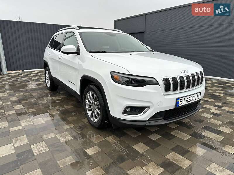 Позашляховик / Кросовер Jeep Cherokee 2018 в Семенівці