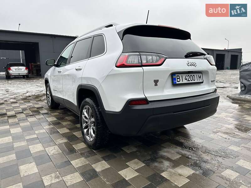 Позашляховик / Кросовер Jeep Cherokee 2018 в Семенівці