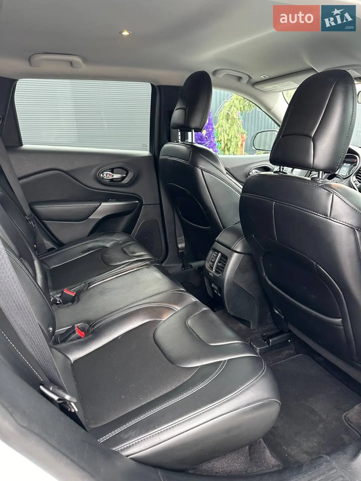 2018 Jeep Cherokee - мініатюра 18