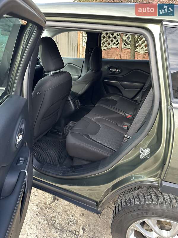 Позашляховик / Кросовер Jeep Cherokee 2018 в Запоріжжі фото 6 Позашляховик / Кросовер Jeep Cherokee 2018 в Запоріжжі