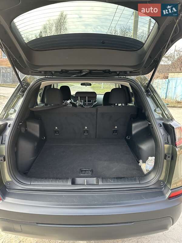 Позашляховик / Кросовер Jeep Cherokee 2018 в Запоріжжі фото 8 Позашляховик / Кросовер Jeep Cherokee 2018 в Запоріжжі