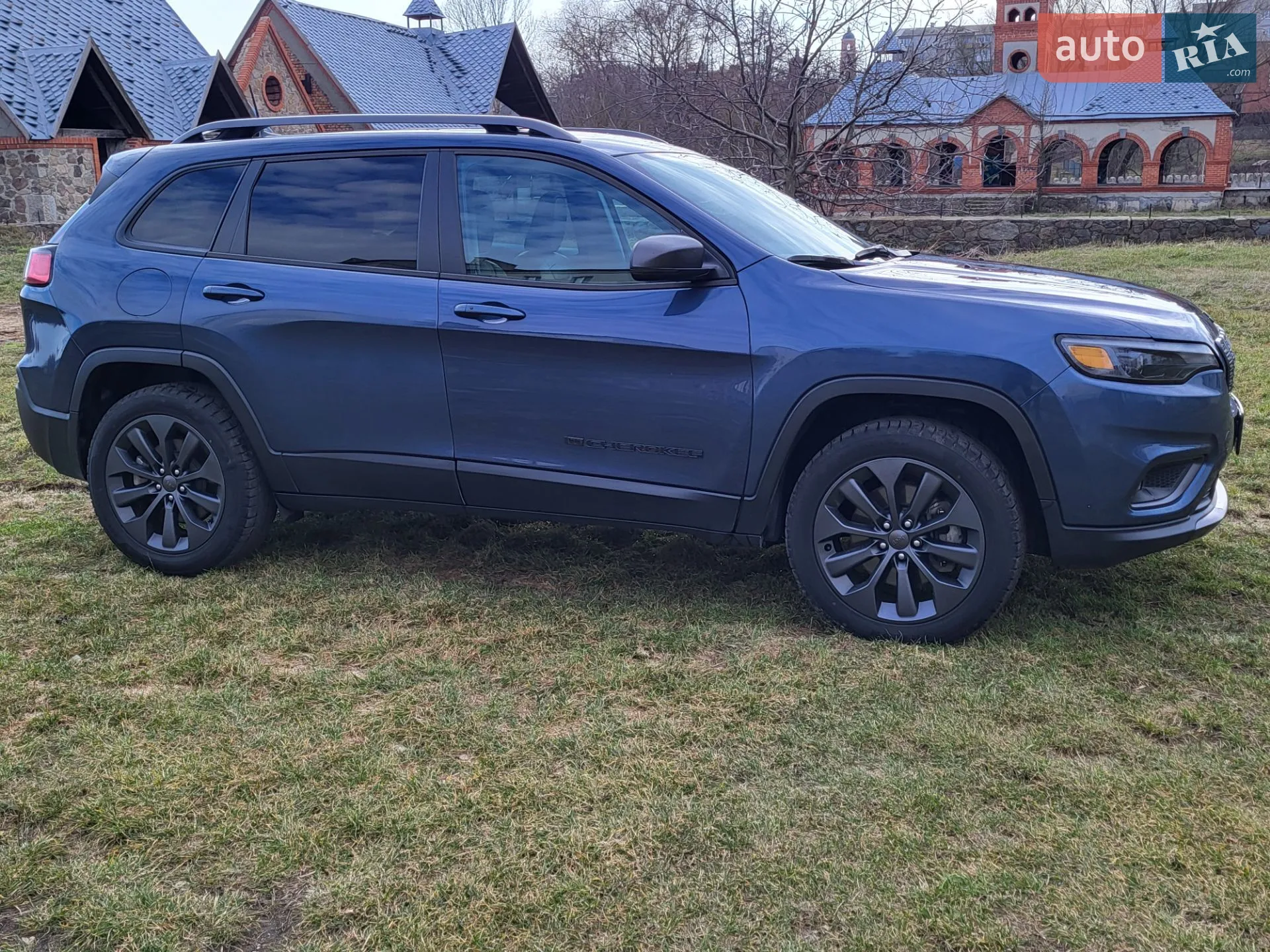 2021 Jeep Cherokee - мініатюра 8