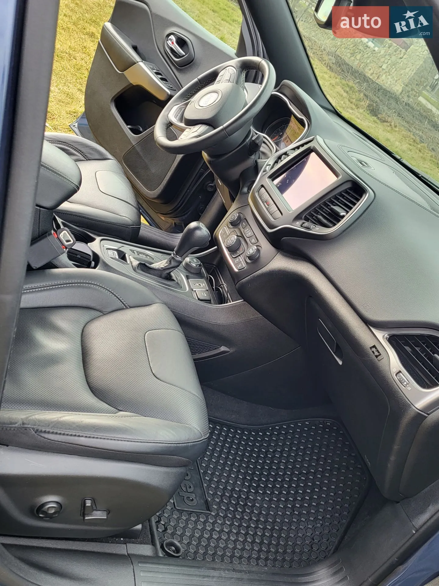 2021 Jeep Cherokee - мініатюра 14