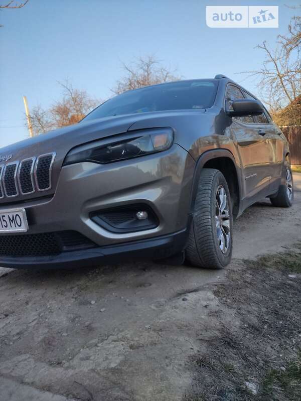 Внедорожник / Кроссовер Jeep Cherokee 2018 в Южноукраинске