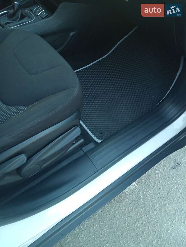 Позашляховик / Кросовер Jeep Cherokee 2020 в Смілі фото 25 Позашляховик / Кросовер Jeep Cherokee 2020 в Смілі