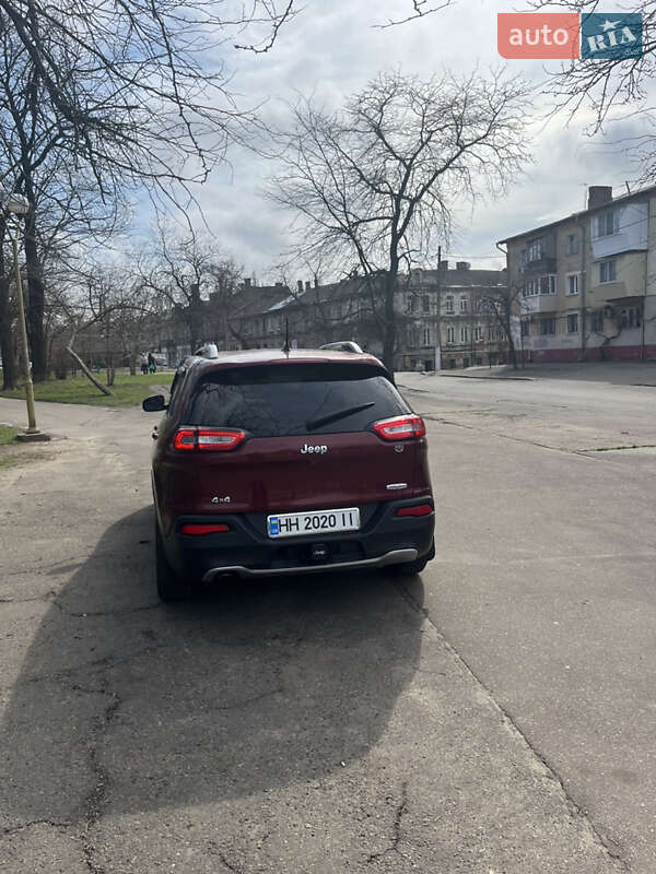 Внедорожник / Кроссовер Jeep Cherokee 2015 в Одессе
