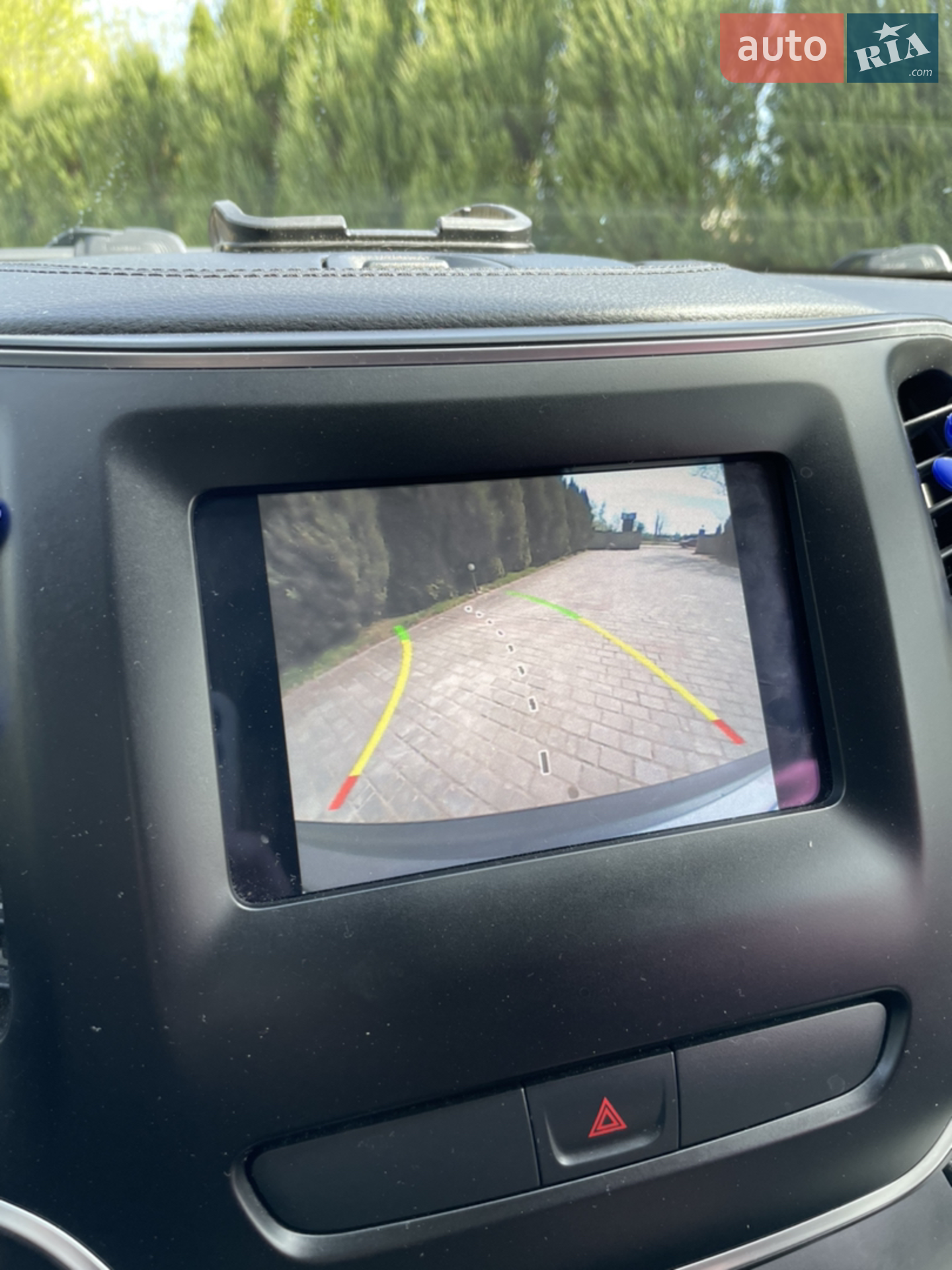 2018 Jeep Cherokee - мініатюра 16