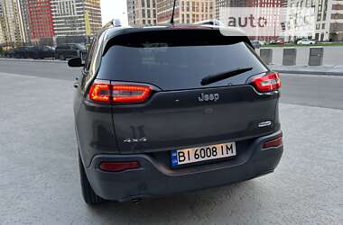 Внедорожник / Кроссовер Jeep Cherokee 2015 в Киеве