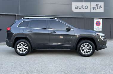 Внедорожник / Кроссовер Jeep Cherokee 2015 в Киеве