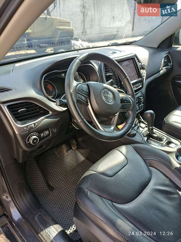 Позашляховик / Кросовер Jeep Cherokee 2019 в Полтаві