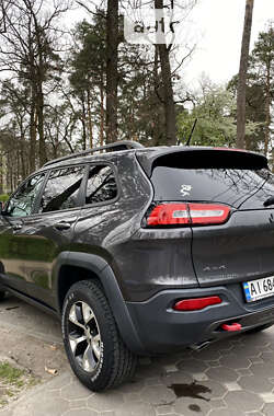 Внедорожник / Кроссовер Jeep Cherokee 2015 в Ирпене