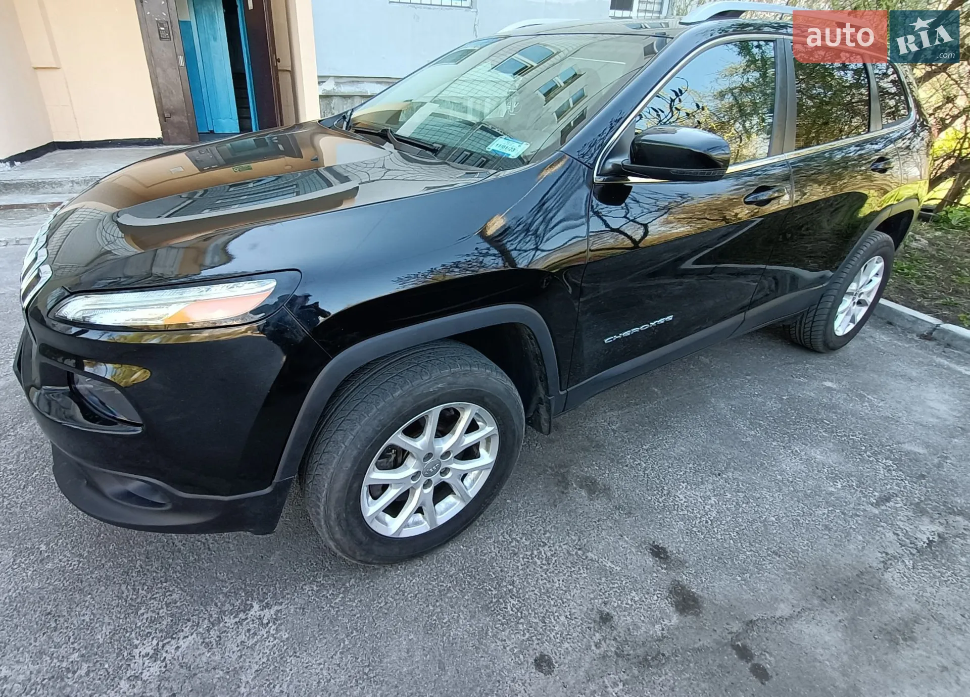2017 Jeep Cherokee - мініатюра 2