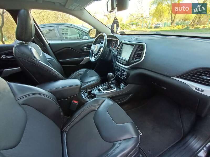 Внедорожник / Кроссовер Jeep Cherokee 2017 в Василькове фото 12 Внедорожник / Кроссовер Jeep Cherokee 2017 в Василькове