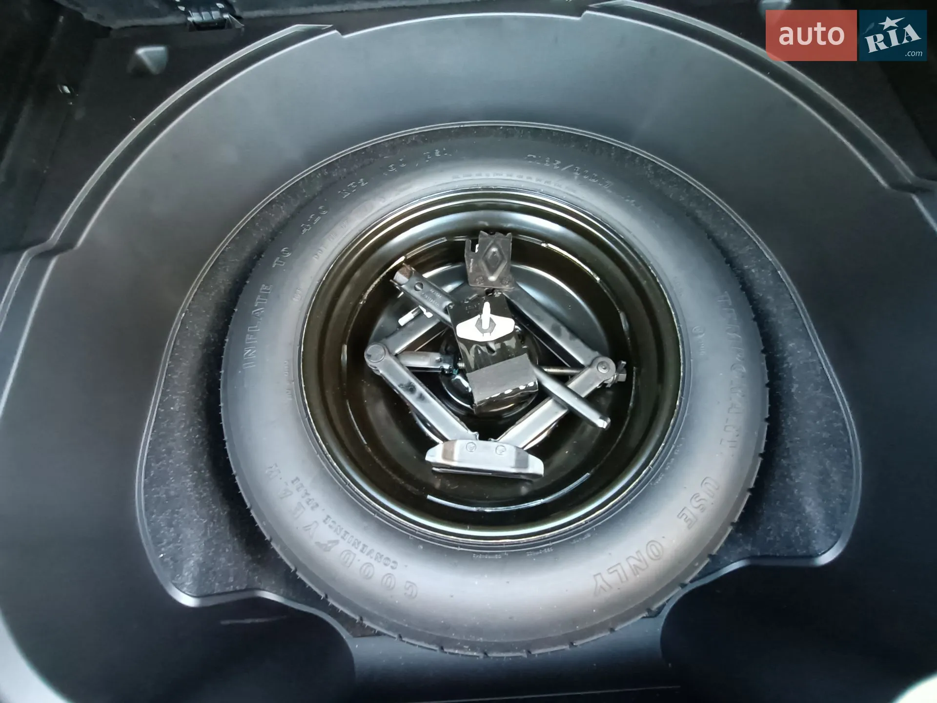 2017 Jeep Cherokee - мініатюра 35