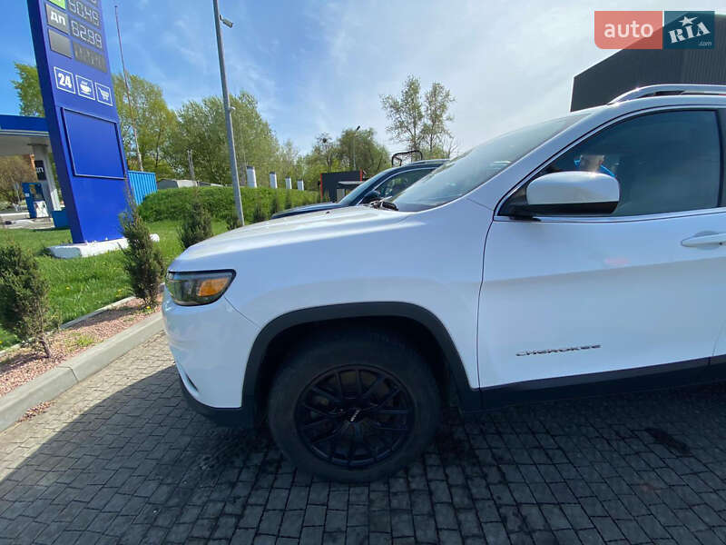 Внедорожник / Кроссовер Jeep Cherokee 2018 в Кременчуге