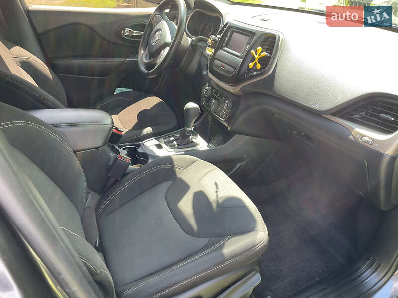Внедорожник / Кроссовер Jeep Cherokee 2015 в Бережанах фото 18 Внедорожник / Кроссовер Jeep Cherokee 2015 в Бережанах