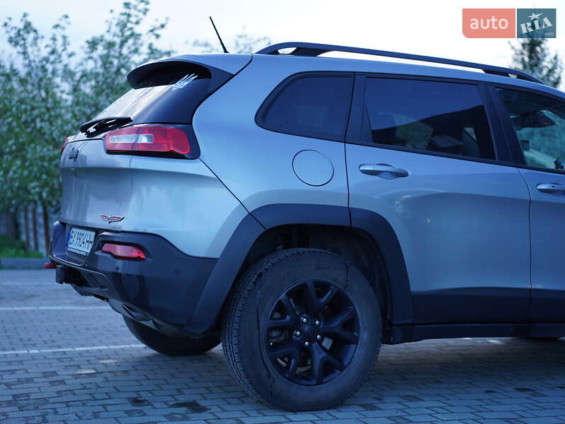 Позашляховик / Кросовер Jeep Cherokee 2014 в Хмельницькому