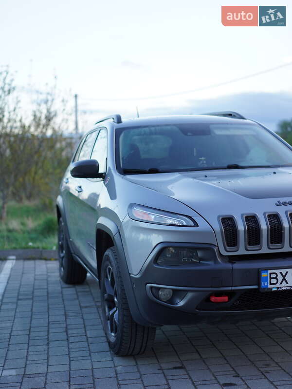 Позашляховик / Кросовер Jeep Cherokee 2014 в Хмельницькому