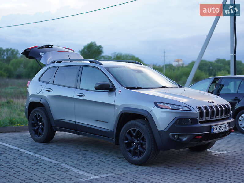 Позашляховик / Кросовер Jeep Cherokee 2014 в Хмельницькому