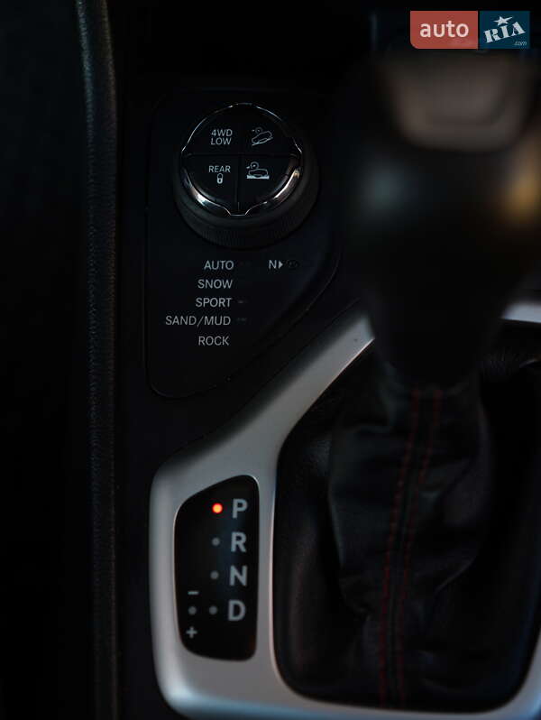 Позашляховик / Кросовер Jeep Cherokee 2014 в Хмельницькому