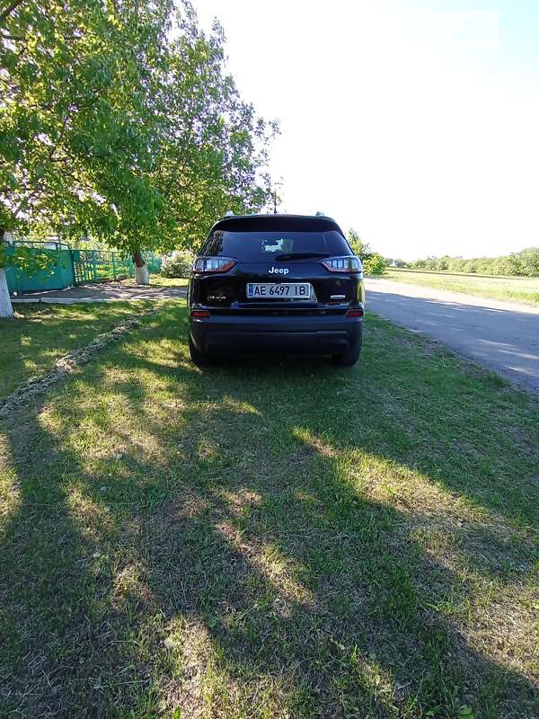 Внедорожник / Кроссовер Jeep Cherokee 2018 в Новомосковске