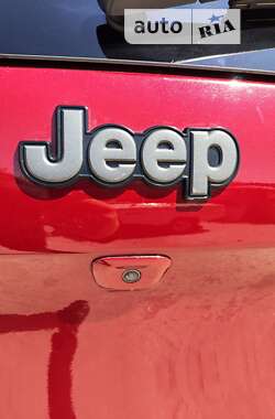 Внедорожник / Кроссовер Jeep Cherokee 2015 в Кривом Роге