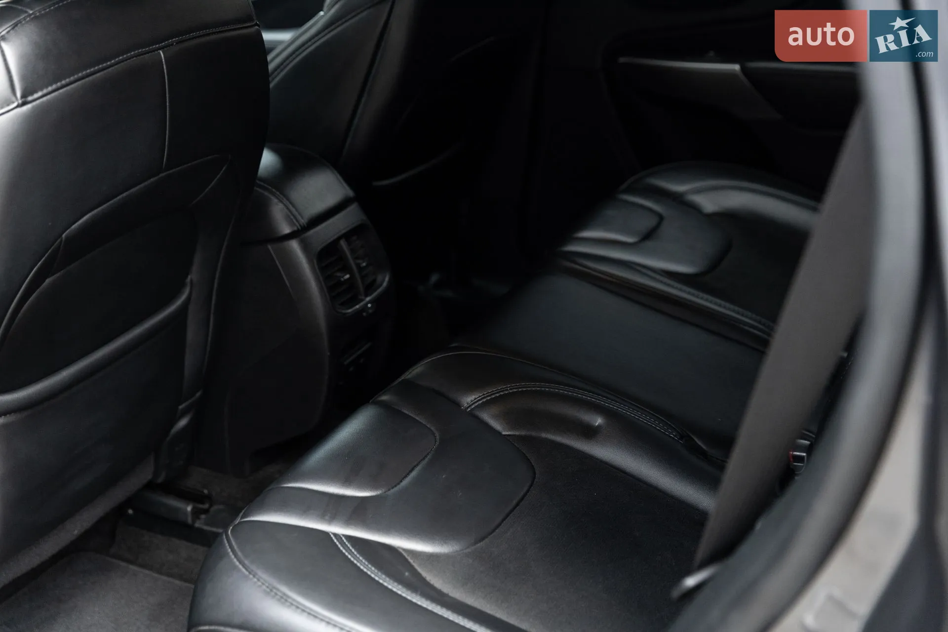 2018 Jeep Cherokee - мініатюра 26
