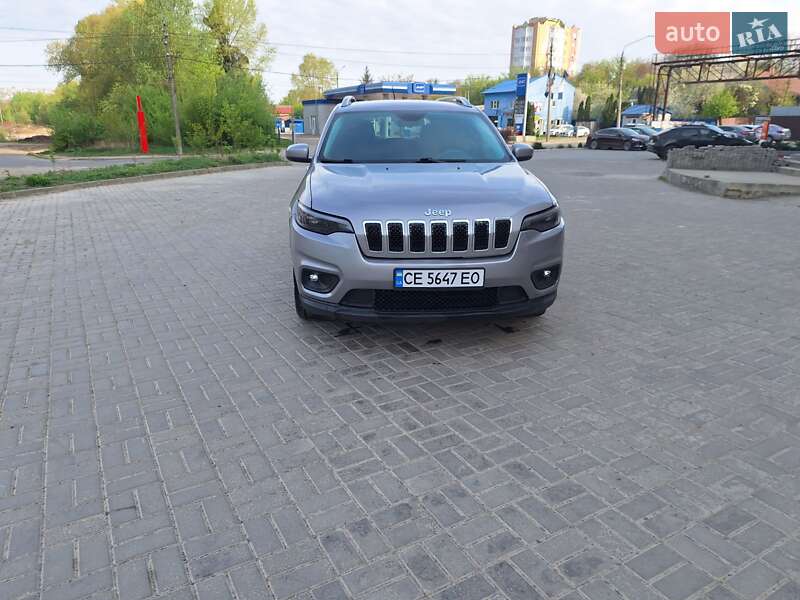 Внедорожник / Кроссовер Jeep Cherokee 2018 в Черновцах