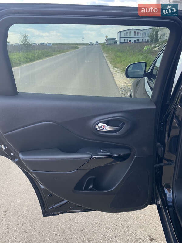 Позашляховик / Кросовер Jeep Cherokee 2019 в Софіївській Борщагівці