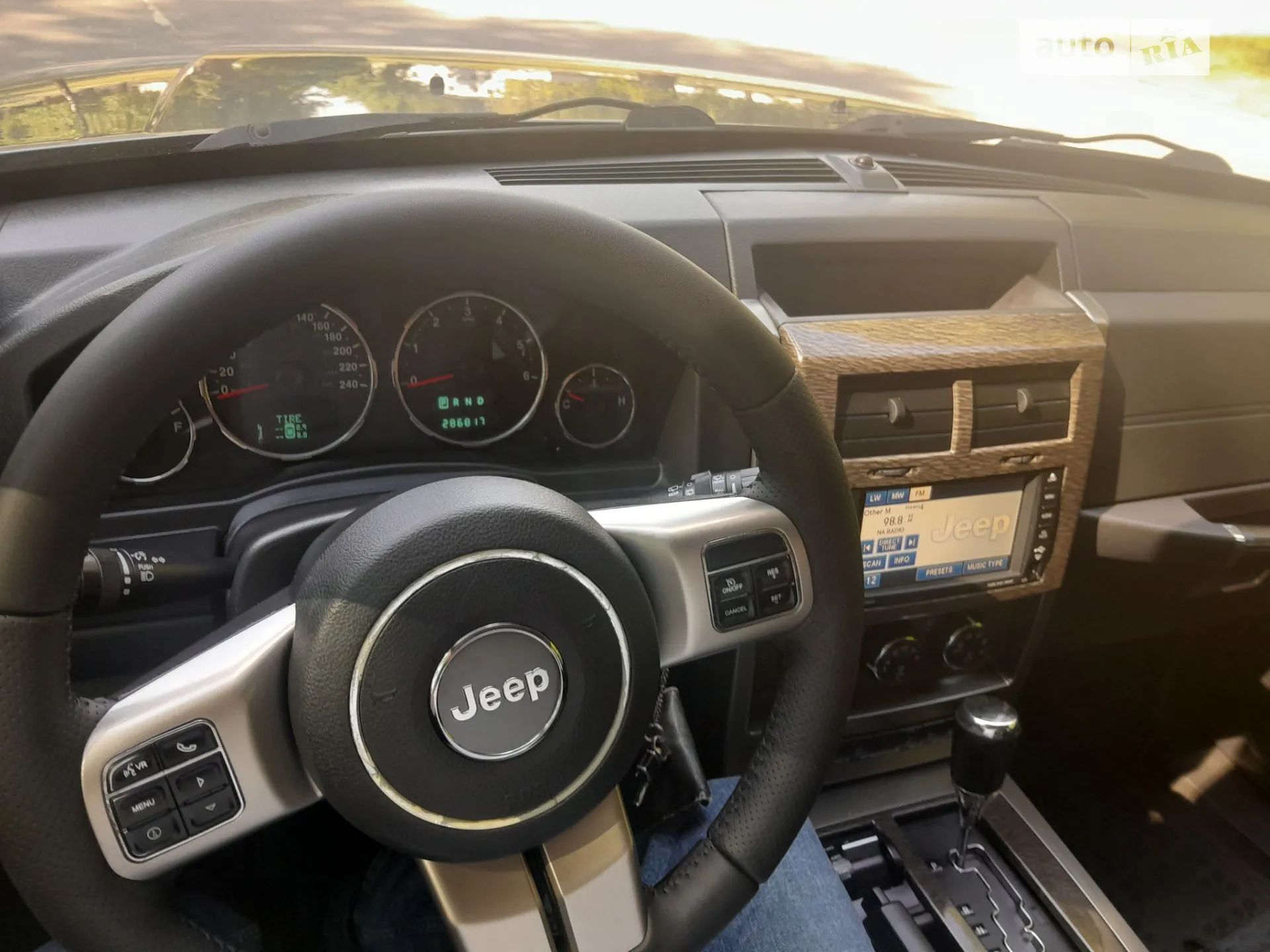 2011 Jeep Cherokee - мініатюра 13