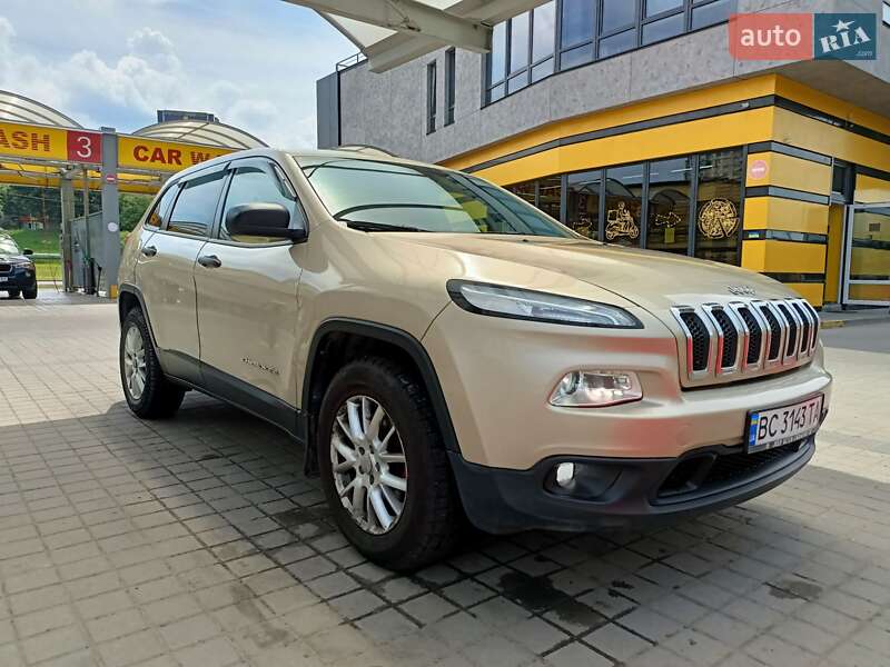 Позашляховик / Кросовер Jeep Cherokee 2015 в Львові