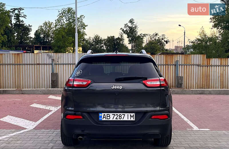 Внедорожник / Кроссовер Jeep Cherokee 2014 в Киеве