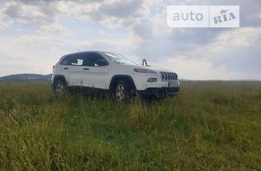 Внедорожник / Кроссовер Jeep Cherokee 2013 в Львове