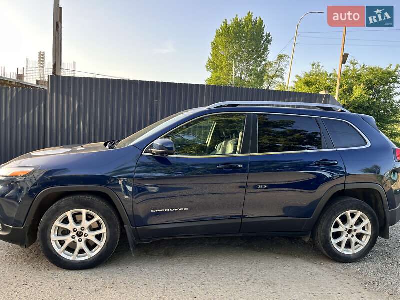 Внедорожник / Кроссовер Jeep Cherokee 2017 в Ужгороде фото 7 Внедорожник / Кроссовер Jeep Cherokee 2017 в Ужгороде