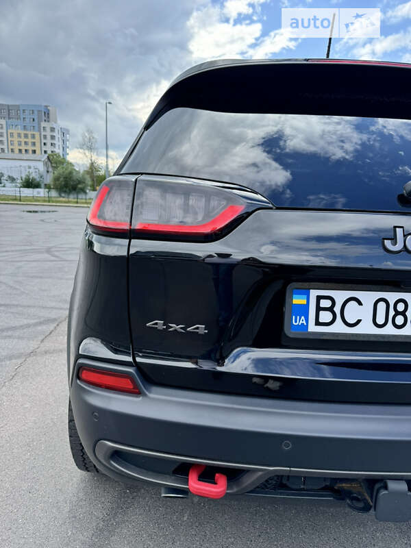 Внедорожник / Кроссовер Jeep Cherokee 2018 в Львове