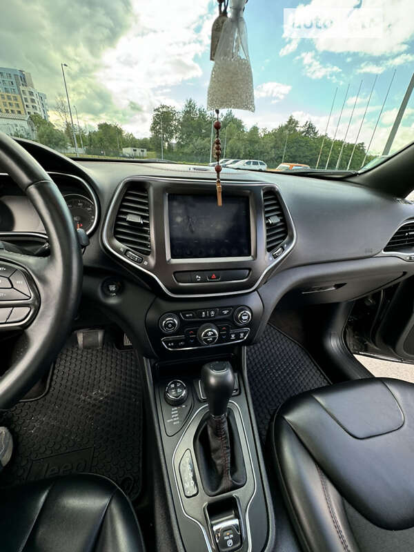 Внедорожник / Кроссовер Jeep Cherokee 2018 в Львове