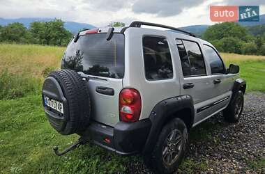 Внедорожник / Кроссовер Jeep Cherokee 2003 в 