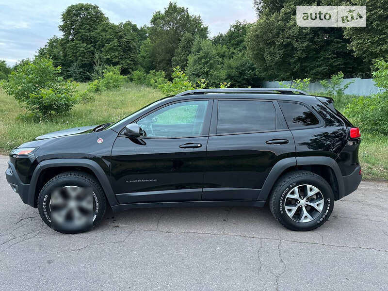 Позашляховик / Кросовер Jeep Cherokee 2017 в Переяславі