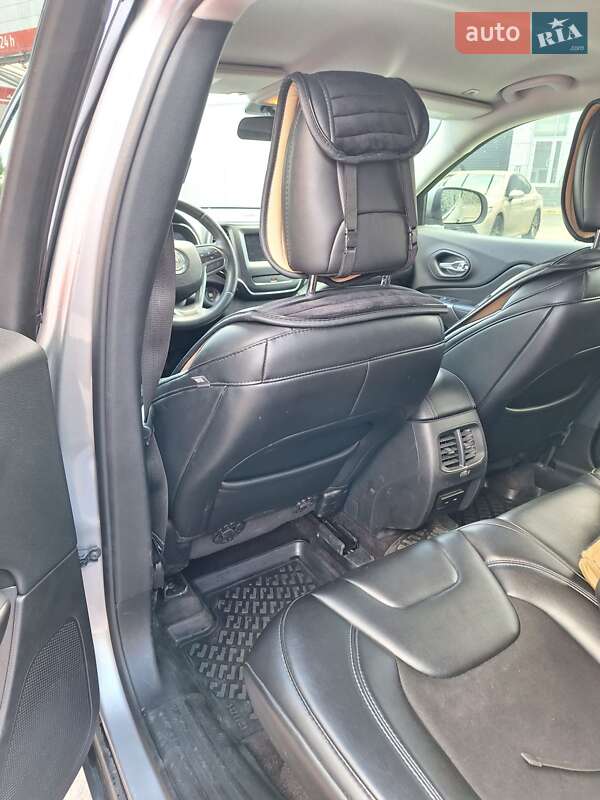 Внедорожник / Кроссовер Jeep Cherokee 2018 в Львове фото 9 Внедорожник / Кроссовер Jeep Cherokee 2018 в Львове