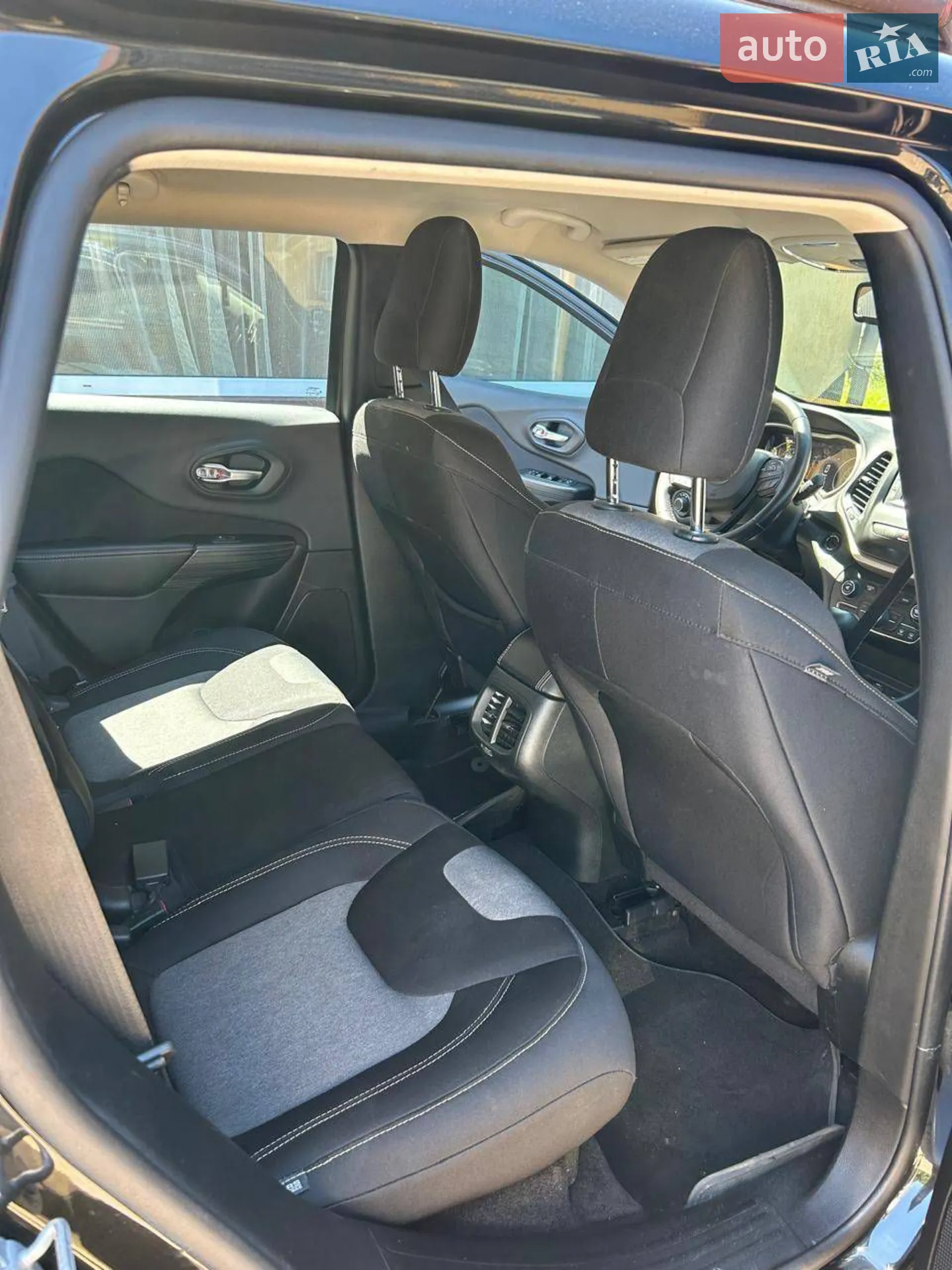 2014 Jeep Cherokee - мініатюра 12